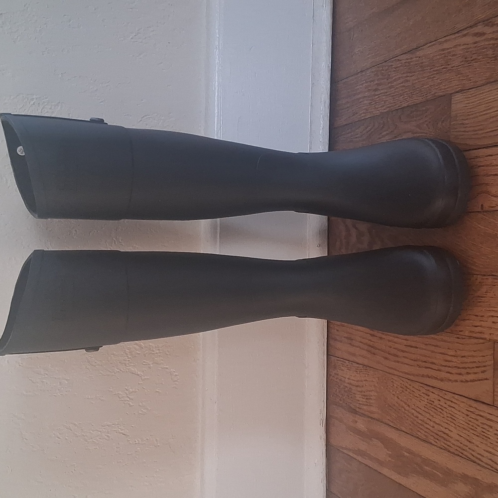 Hunter Refined Riding Boot - Picture 3 of 8
